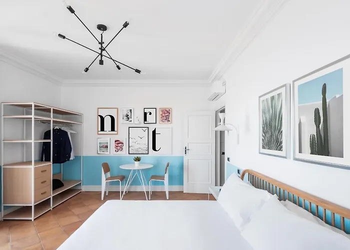 & Else Πανσιόν 4*