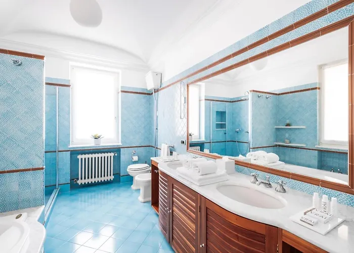 Πανσιόν & Else 4*