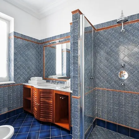 게스트하우스 & Else 4*